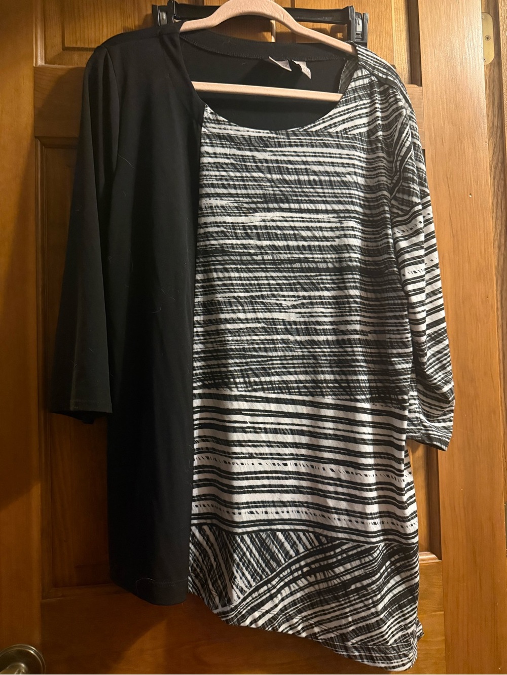 Chico’s women’s size 3 (16) Black & White Striped Asymmetric Blouse